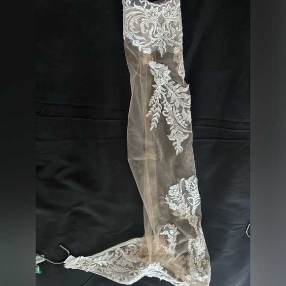 Detachable sleeves for wedding dress - Picture 13 of 16